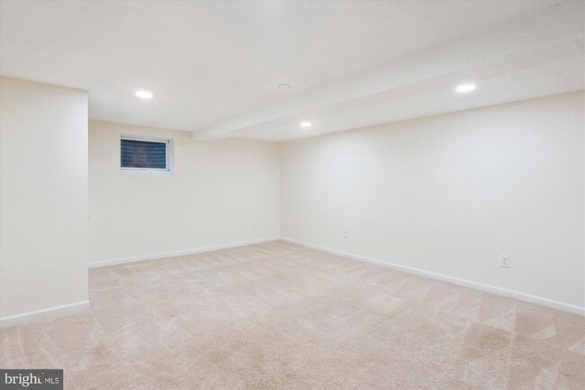 Building Photo - 6302 Orchid Dr