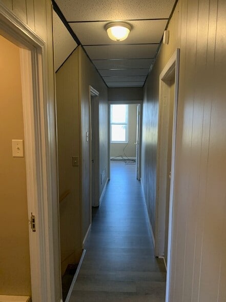 Building Photo - 102 Newark St