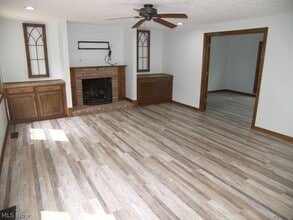 Building Photo - 32156 S Roundhead Dr