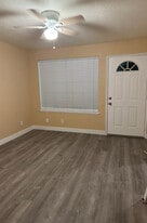 Building Photo - 413 K St