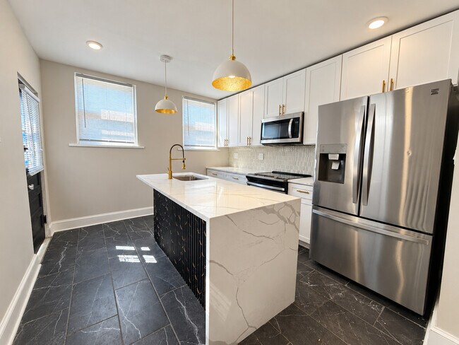 Building Photo - 2112 N 57th St