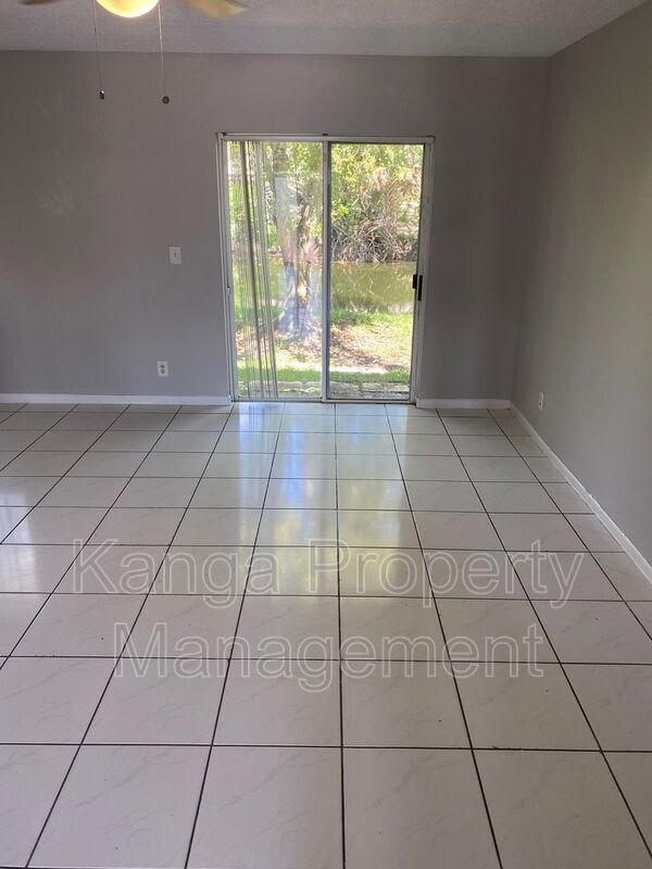 Building Photo - 11429 NW 35th St