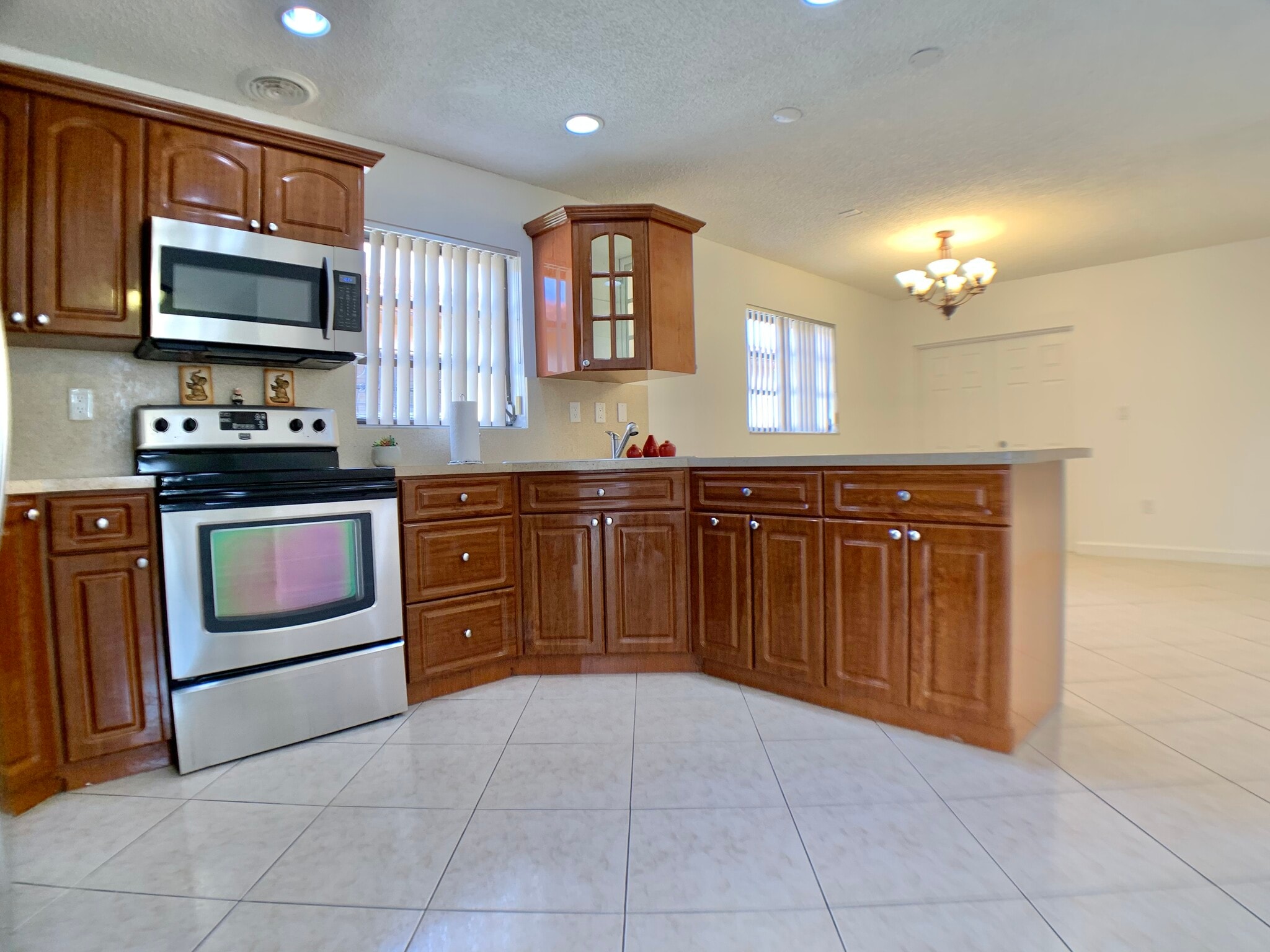 Kitchen - 6411 W 22nd Ct