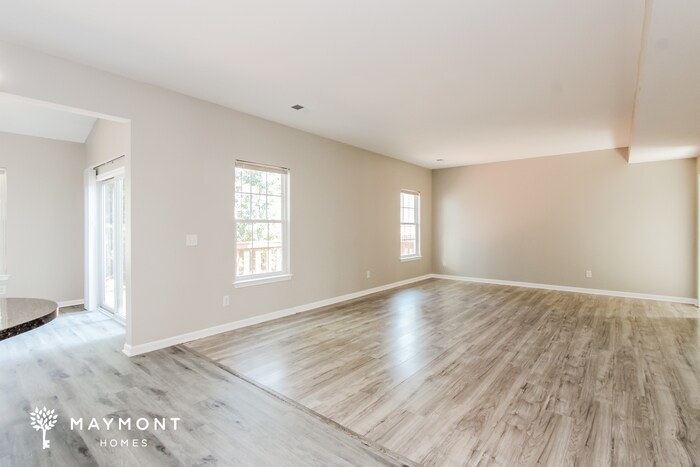 Building Photo - 327 Cumbre Ct
