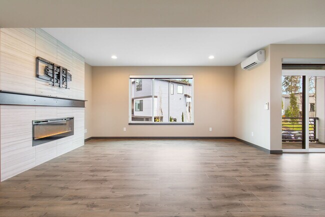 Building Photo - 17822 19th Ave W