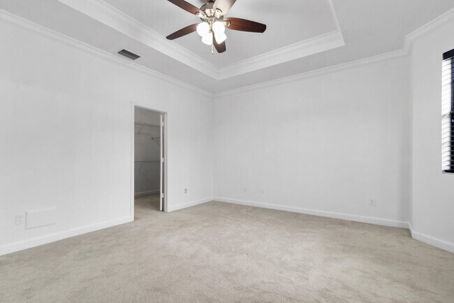 Building Photo - 10384 Wellington Parc Dr
