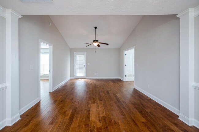 Building Photo - 1043 Wildfire Cir