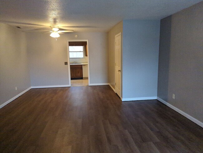 Primary Photo - 4667 Cary Ln