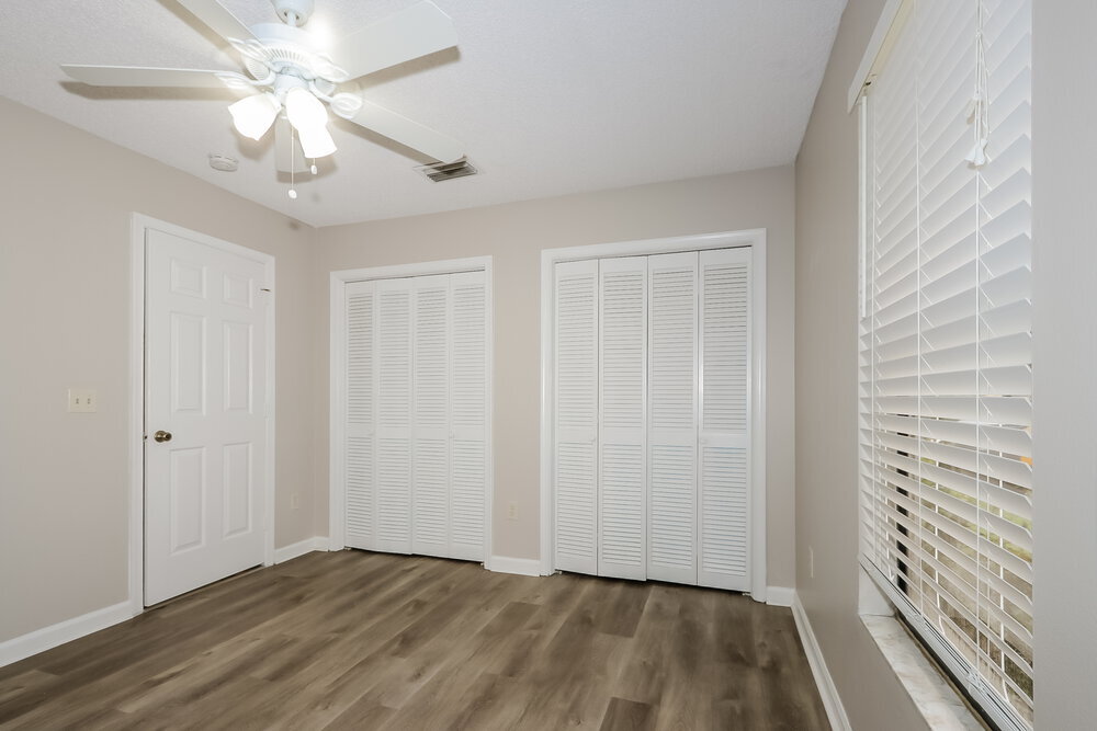 Building Photo - 1653 Primrose Ln