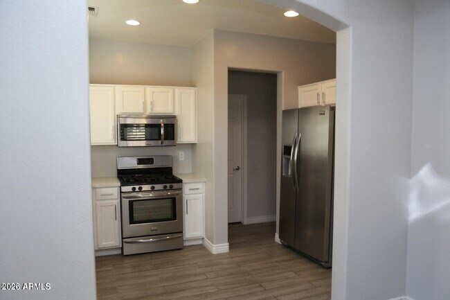Building Photo - 10324 W Sands Dr