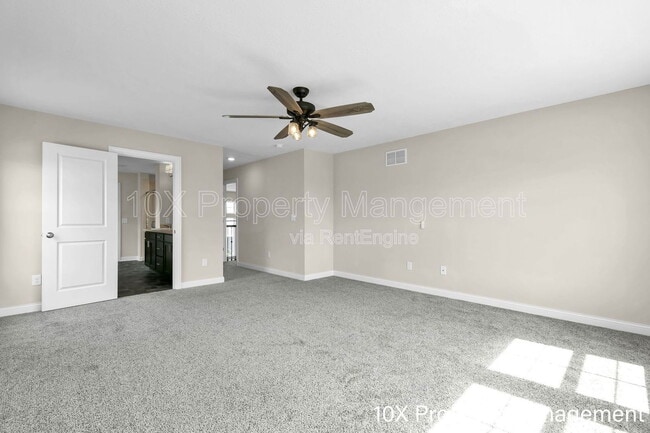 Building Photo - 592 Courtright Dr