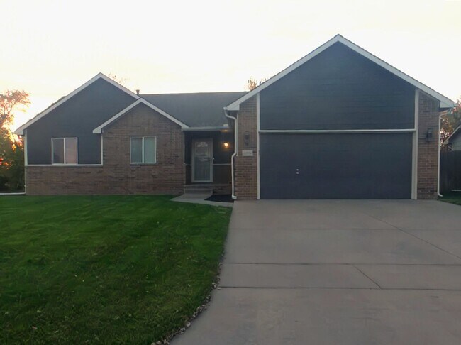 Building Photo - 4 Bedroom Wichita House - Maize School District