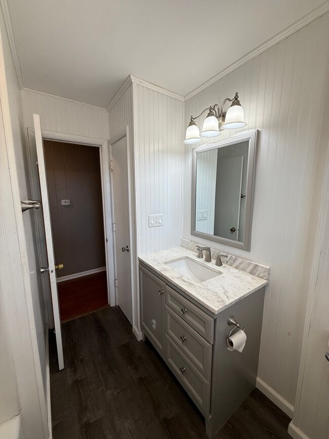 Building Photo - House in Kuttawa