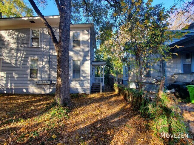 Building Photo - 604 N Blount St