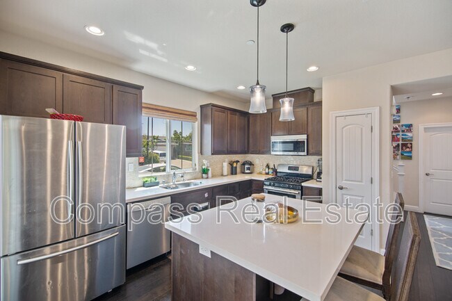 Building Photo - 5539 Southcrest Way