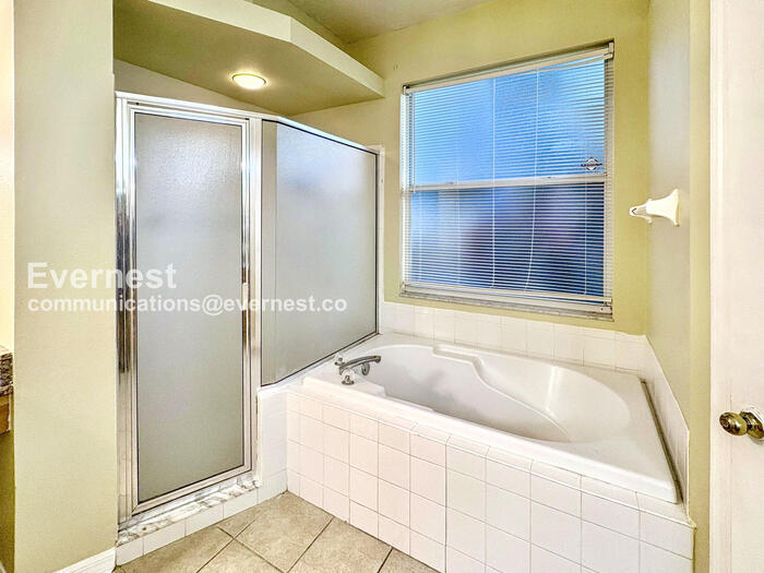 Building Photo - 7002 Potomac Cir