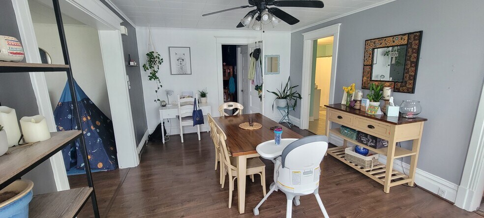 Dining Room - 60 S Vernon St