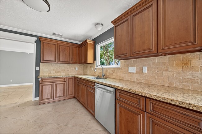 Building Photo - 12226 Paddock Way
