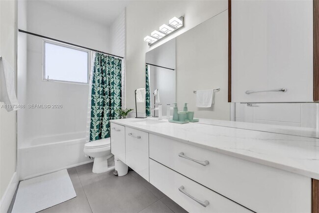 Building Photo - 3055 Carter St