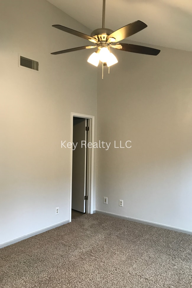 Building Photo - ****999 Bayou Trace - Alexandria