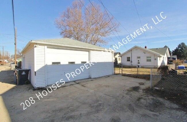 Building Photo - Charming Home w/Finished Basement