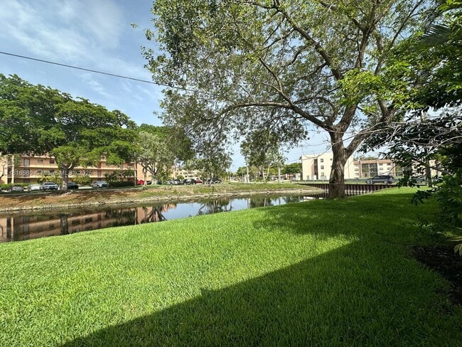 Building Photo - 2950 NW 106th Ave