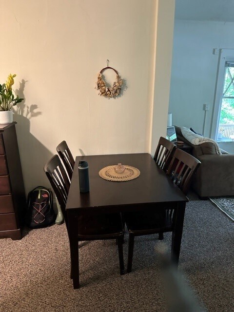 Building Photo - 110 Heights Ct