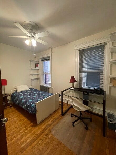 Bedroom 2nd floor - 4646 Hazel Ave