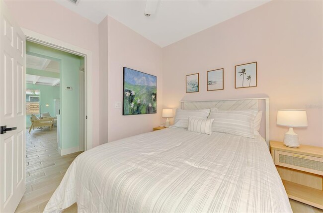 Building Photo - 5253 Avenida Del Mare