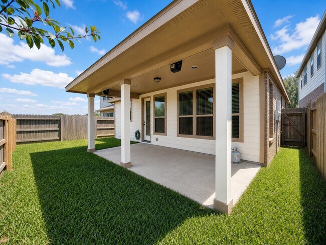 Building Photo - 26210 Riley Glen Dr