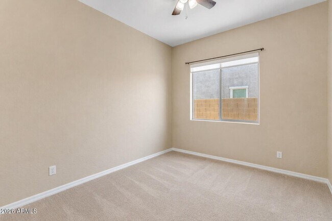 Building Photo - 2827 E Muirfield St