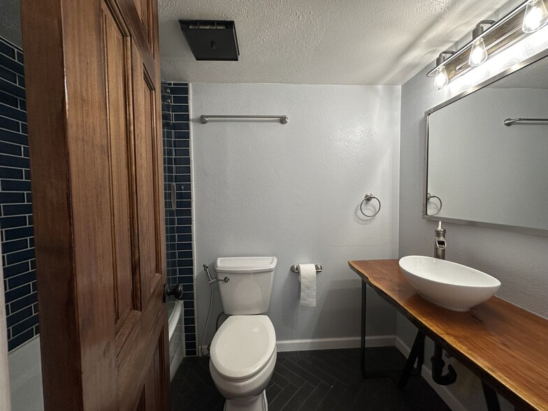 Building Photo - 40 S Boulder Cir