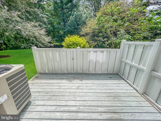 Building Photo - 19008 Amarillo Dr