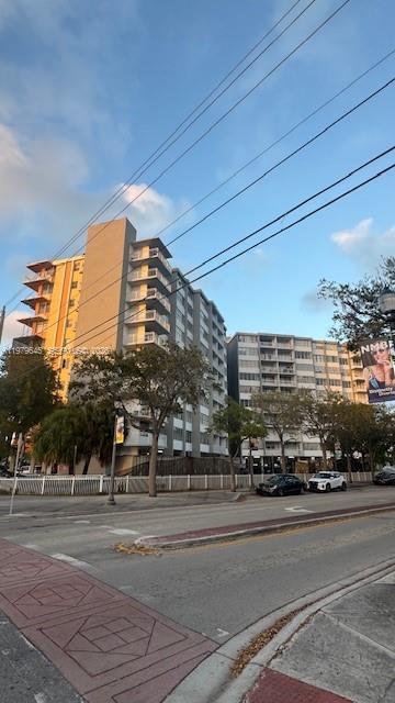 Building Photo - 2025 NE 164th St