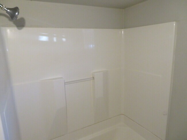 Building Photo - Beautiful House Minutes From Medical Distr...