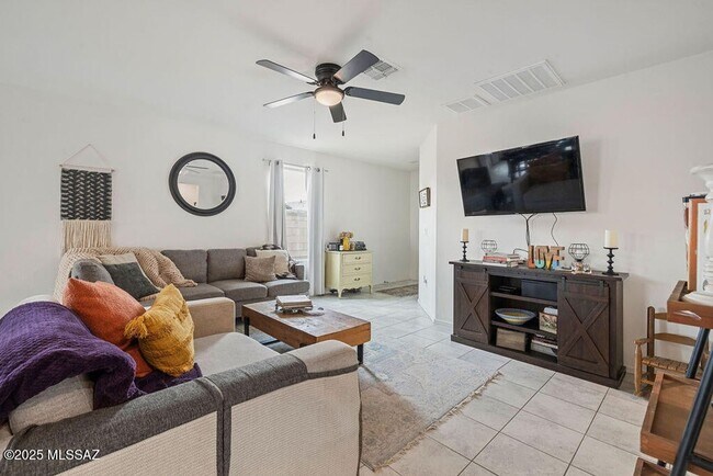 Building Photo - Beautiful Home in Rancho Sahuarita!
