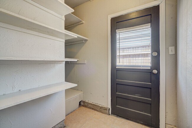 Building Photo - 3 Bed 1.5 Bath Norman