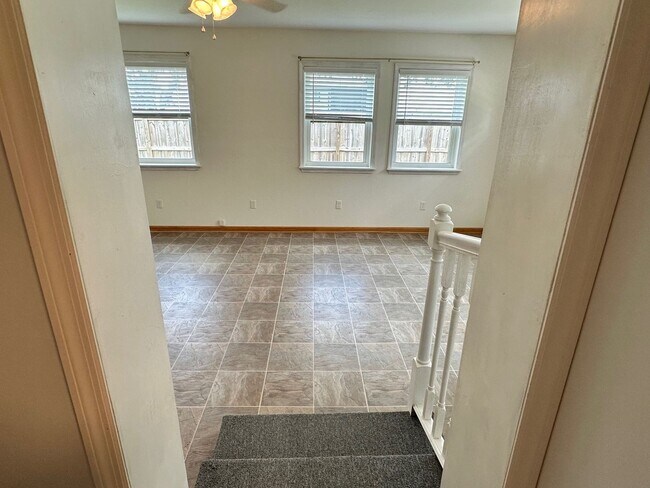 Building Photo - Beautiful Sunsets! Close to Historic District, Shopping & Beaches!