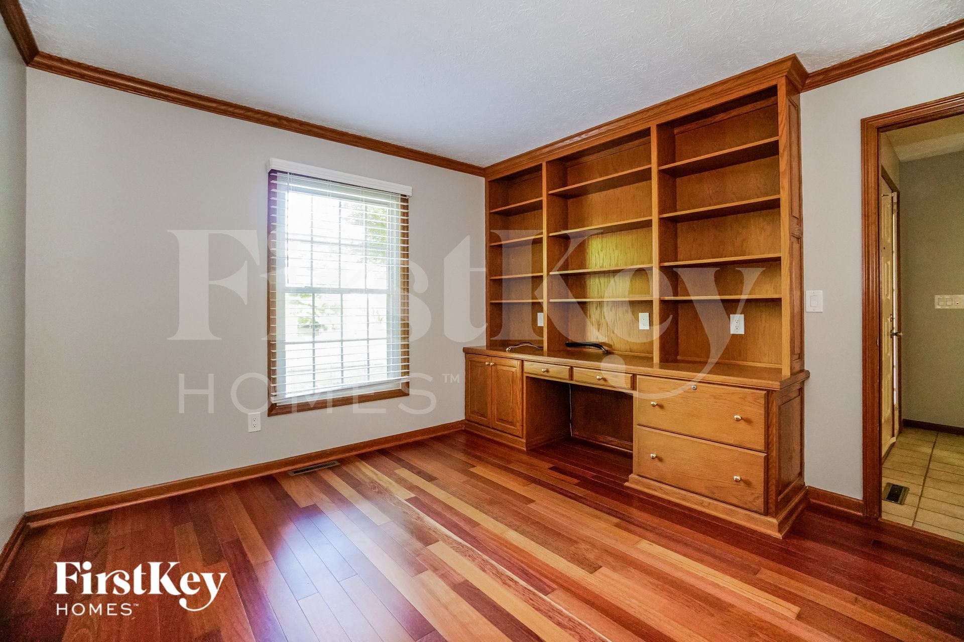 Building Photo - 13008 Oakmere Dr