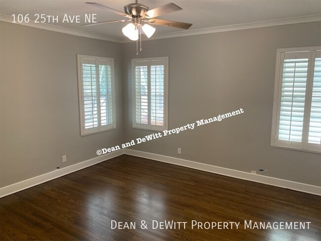 Building Photo - 106 25th Ave NE