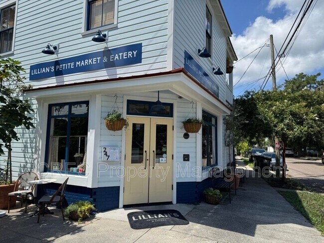 Building Photo - 3 1/2 Maranda Holmes St