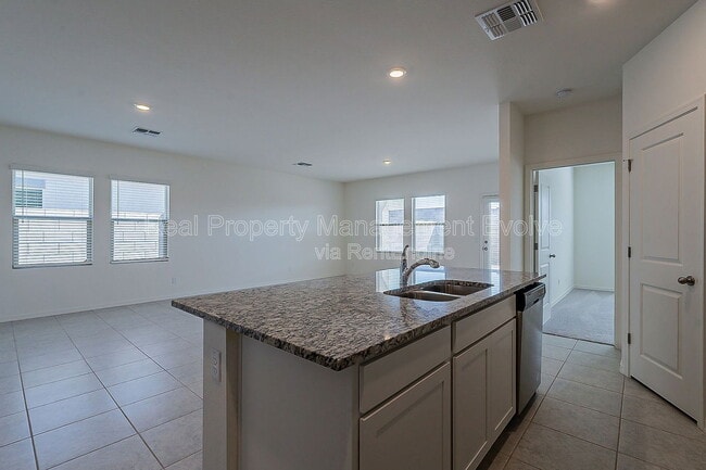 Building Photo - 9614 W Agora Ln