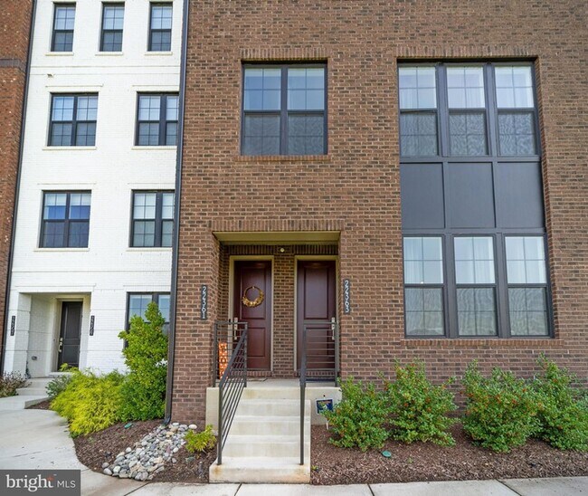 Building Photo - 22363 Roanoke Rise Terrace