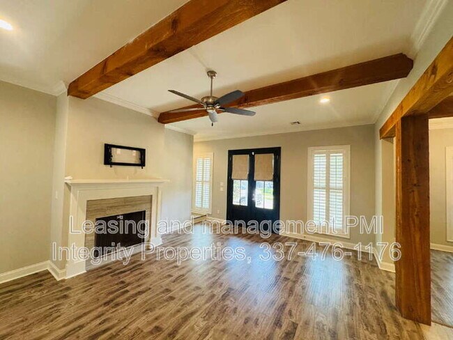 Building Photo - 113 Oak Village Dr