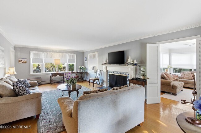 Building Photo - 204 Neptune Pl