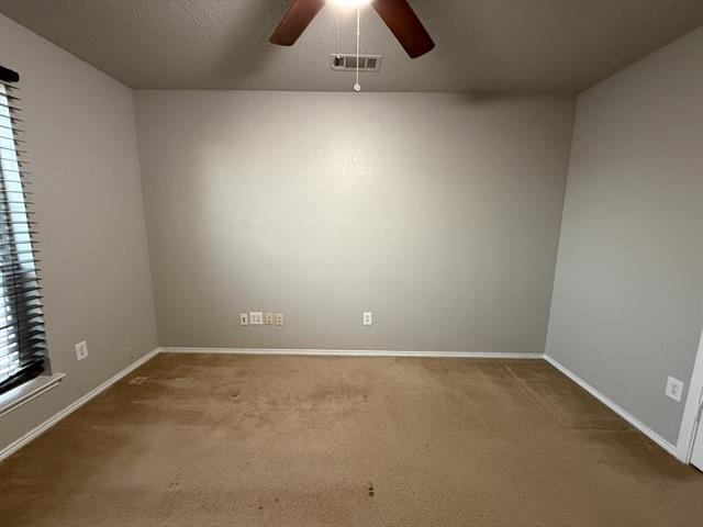 Building Photo - 7033 Snowy Owl St