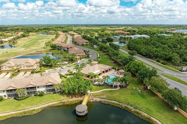 Building Photo - 8143 Miramar Way