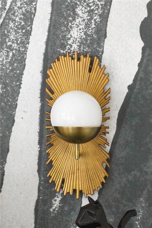 Building Photo - 724 Charles Allen Dr NE