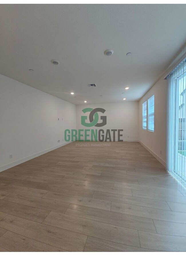 Building Photo - 3 Bedroom 2.5 Bath New Build in Lathrop! AVAILABLE NOW!!