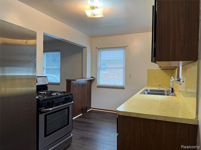 Building Photo - 29213 Ruthdale St